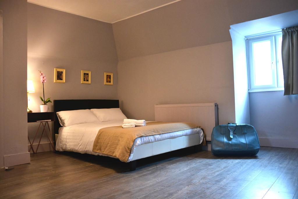 Monopoly Accommodations Londres Extérieur photo