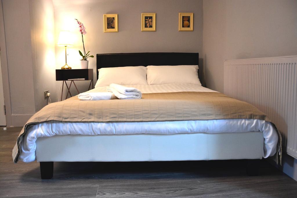 Monopoly Accommodations Londres Extérieur photo