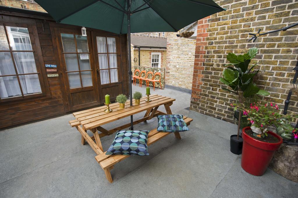 Monopoly Accommodations Londres Extérieur photo