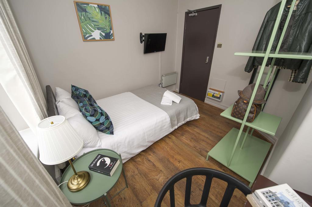 Monopoly Accommodations Londres Extérieur photo