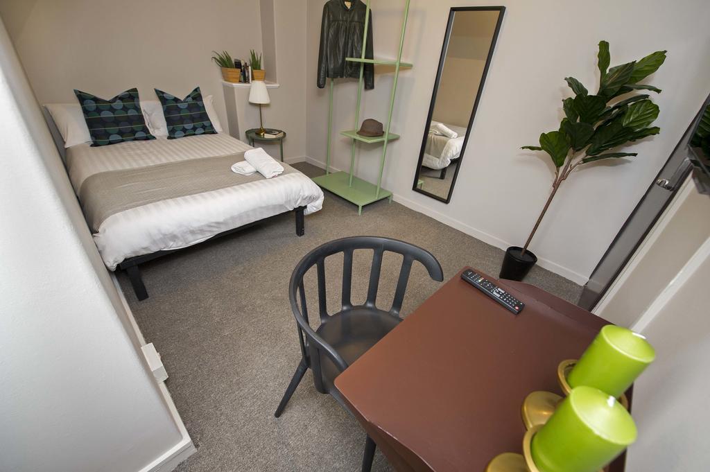 Monopoly Accommodations Londres Extérieur photo