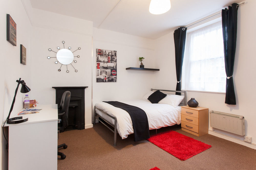 Monopoly Accommodations Londres Extérieur photo